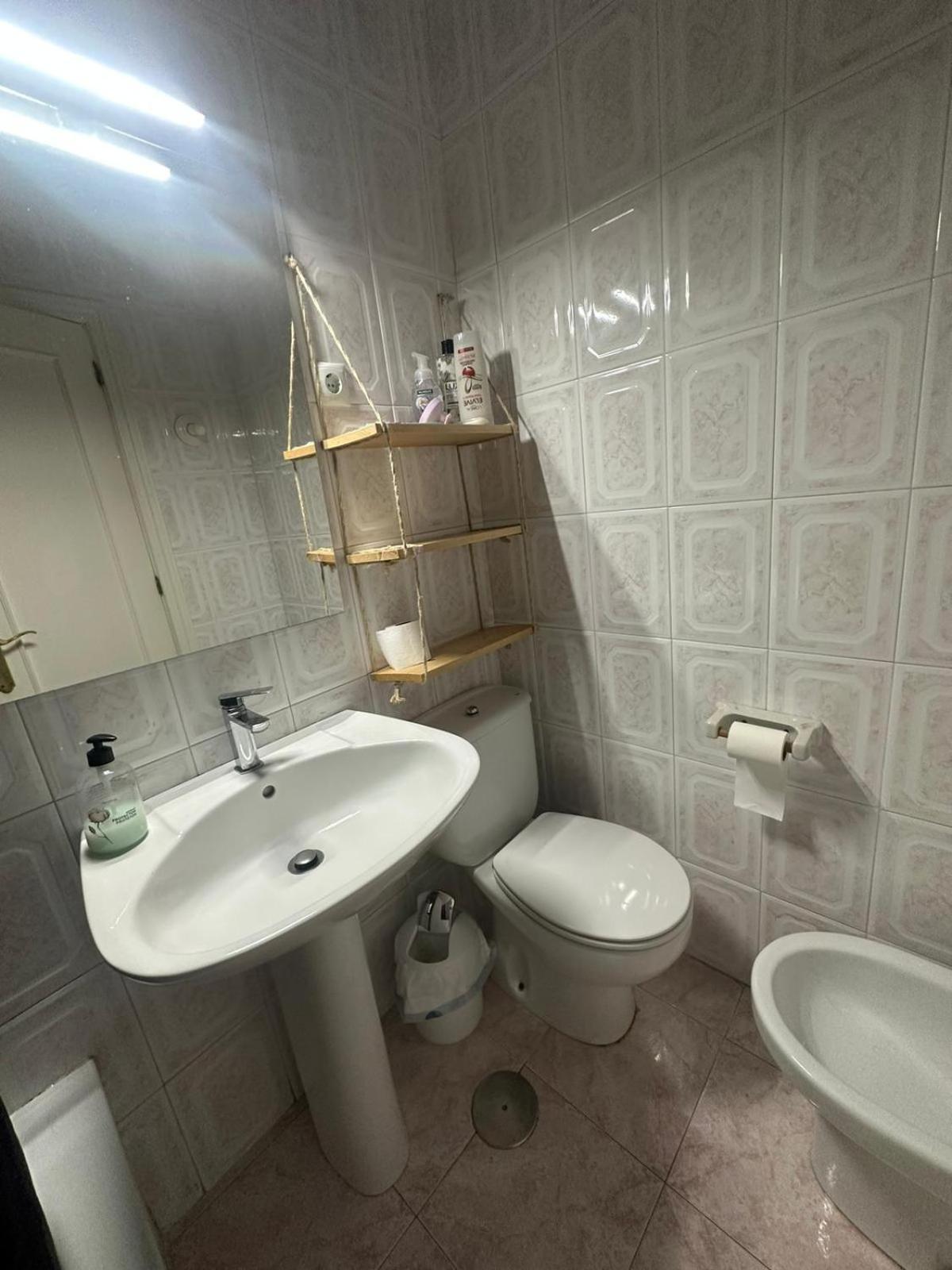 Privat bolig 3 - 3 Planta Sin Ascensor En Piso Compartido No Es Piso Entero!