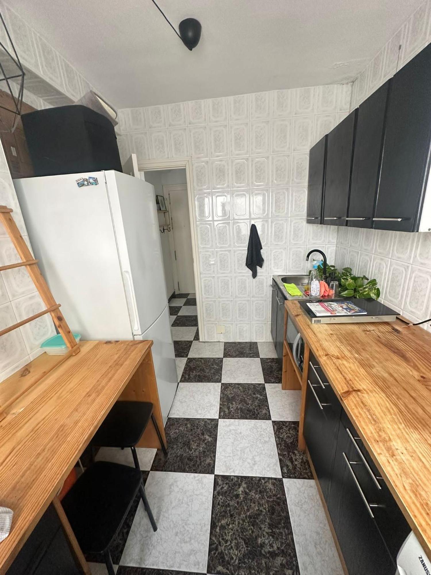 Privat bolig 3 - 3 Planta Sin Ascensor En Piso Compartido No Es Piso Entero! Fuengirola